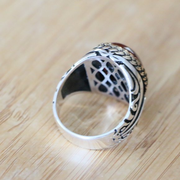 925 Sterling Silver Men's Ring with Red Agate Stone - Picture 11 of 14
